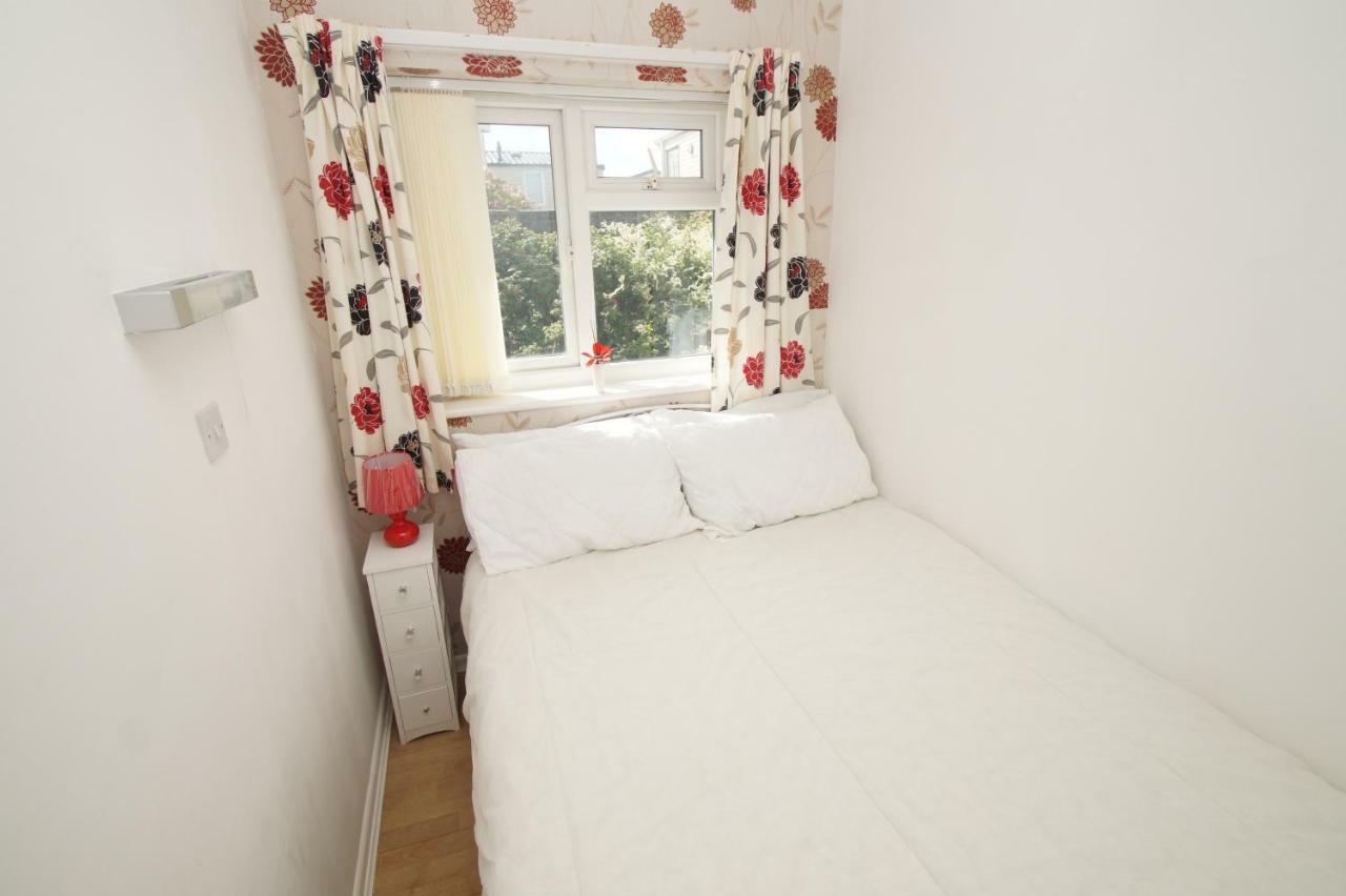 2 Bed Apartment W/Private Access To 7 Miles Of Sandy Beach - Sleeps 4 Брен Экстерьер фото